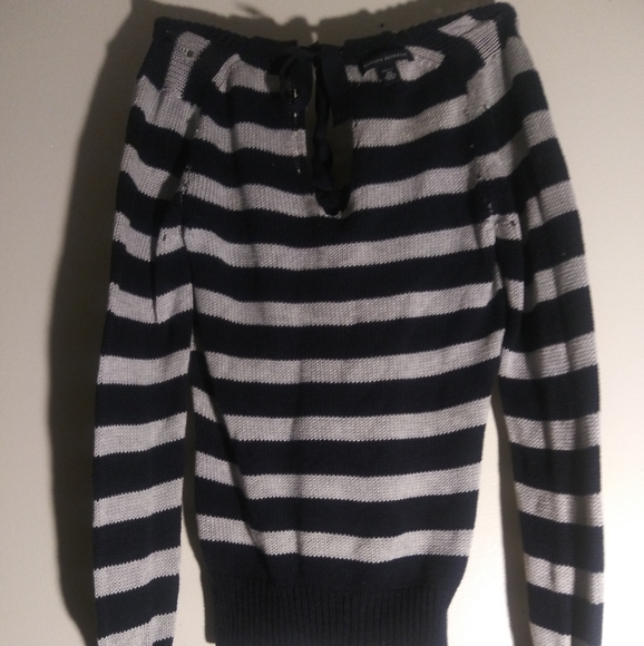 Sweater - Picture 3 of 4